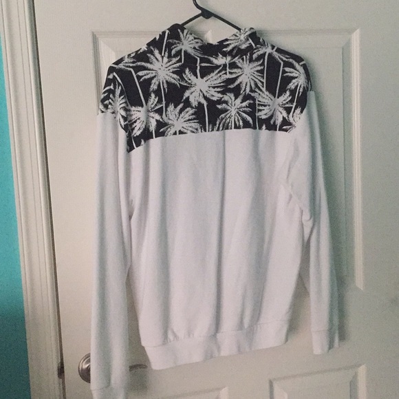 PINKvs Half Zip Sweatshirt - Picture 4 of 8